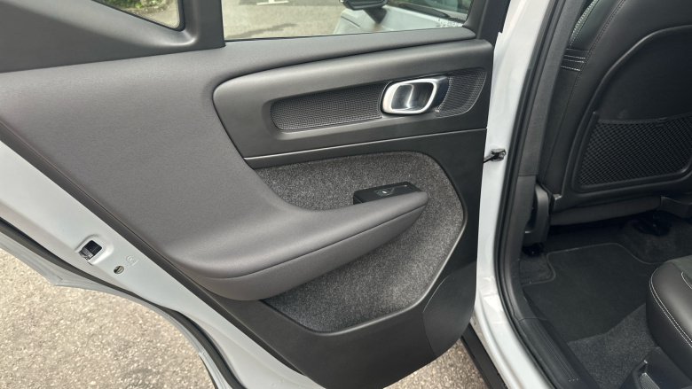 Volvo Xc40 1.5 T3 [163] R DESIGN 5dr Petrol Estate